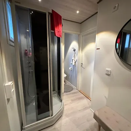 Little Elves Jaktstuga